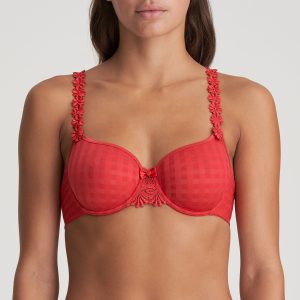 Avero Helkupa Scarlet